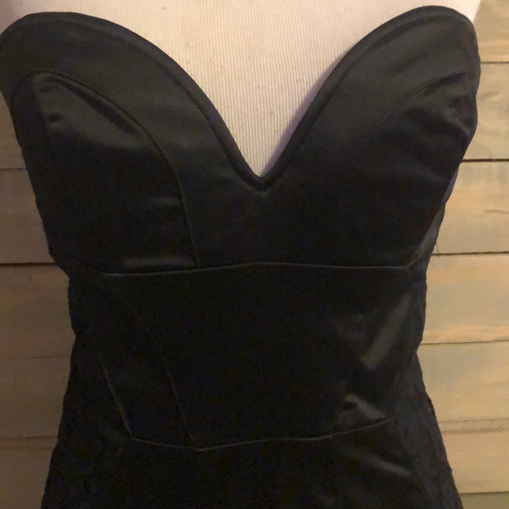 Bebe Dress - Picture 2 of 7